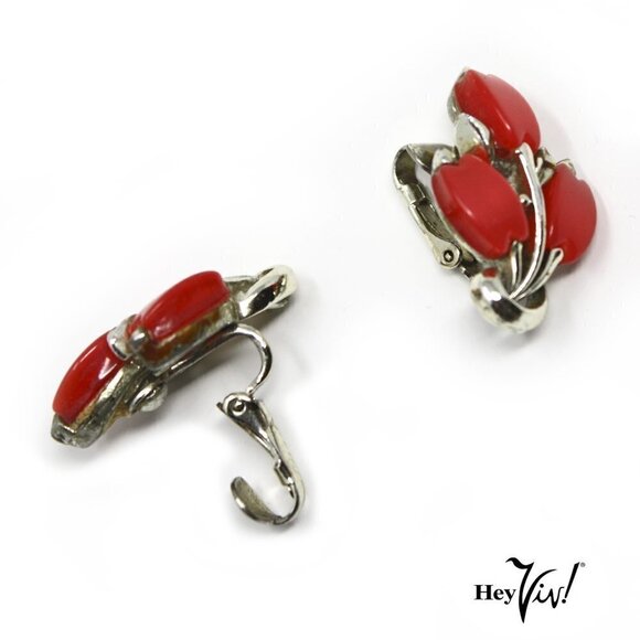 Vintage Coro Clip On Earrings - Red Thermoset Tulips in Silver Tone - Hey Viv - Picture 2 of 4